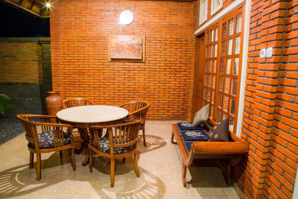 Ari La Homestay Ubud Buitenkant foto