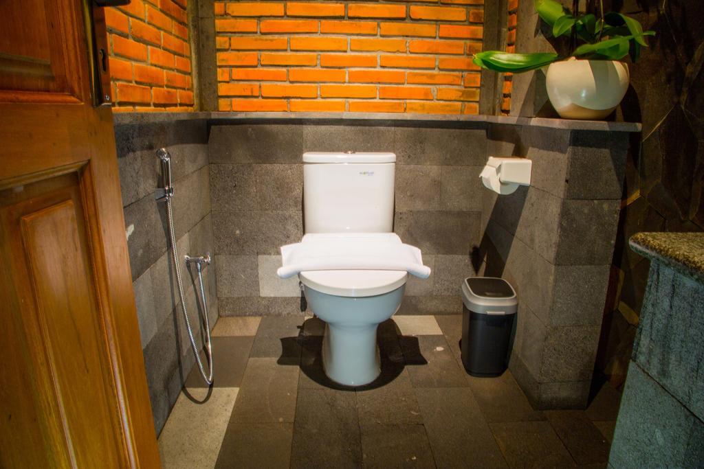 Ari La Homestay Ubud Buitenkant foto